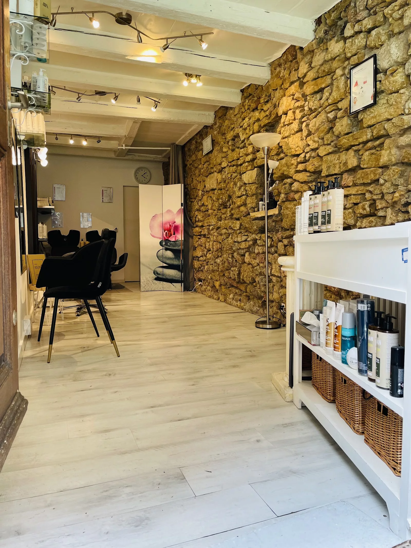 Studio Coiffure Valentina chez Suzy coiffure