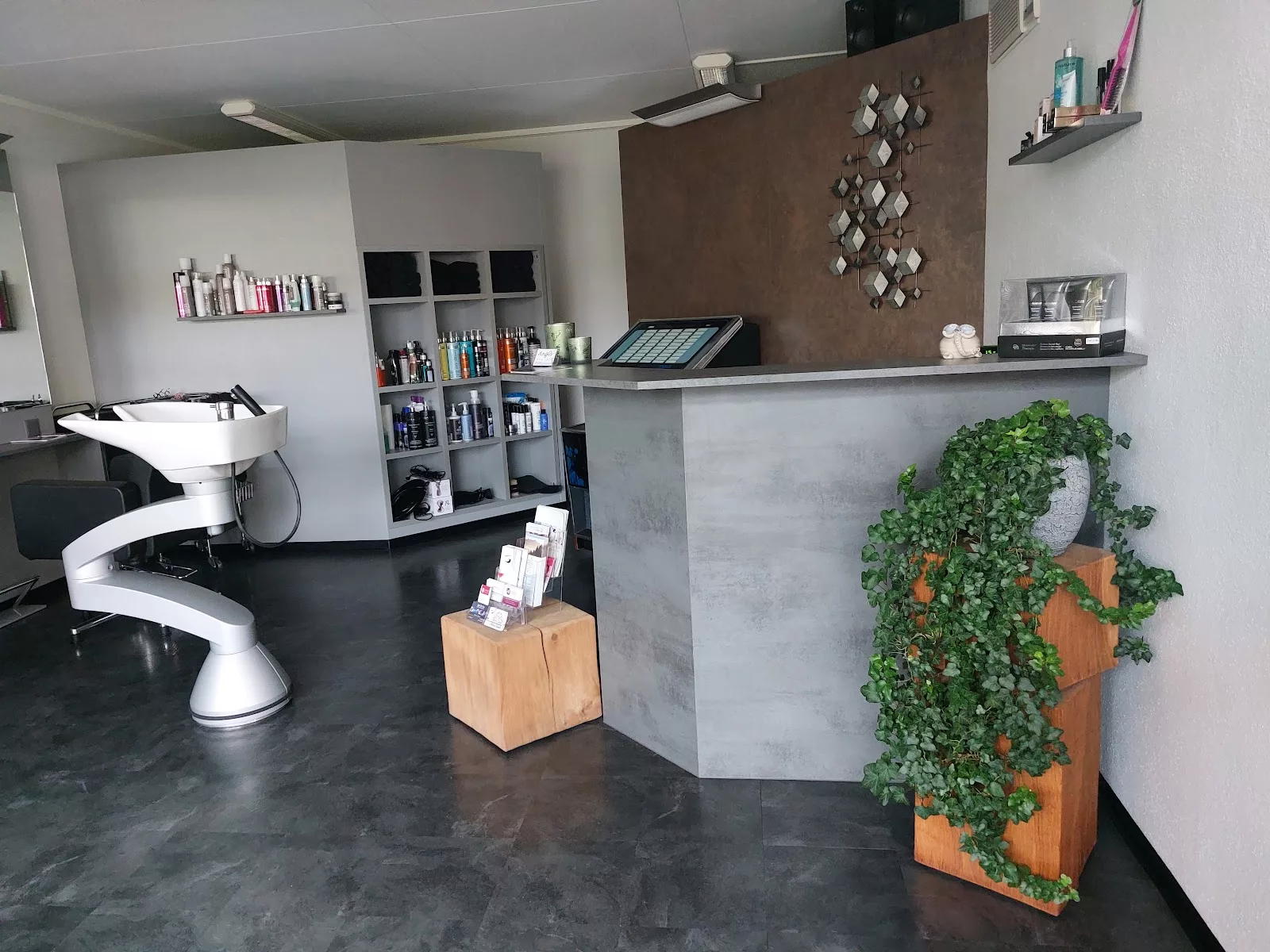 Angi's Hair Shop