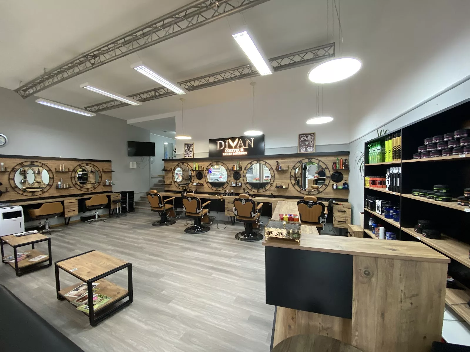 Diwan Coiffeur