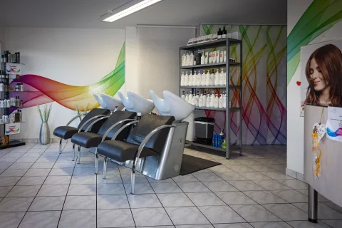 M La Coiffure