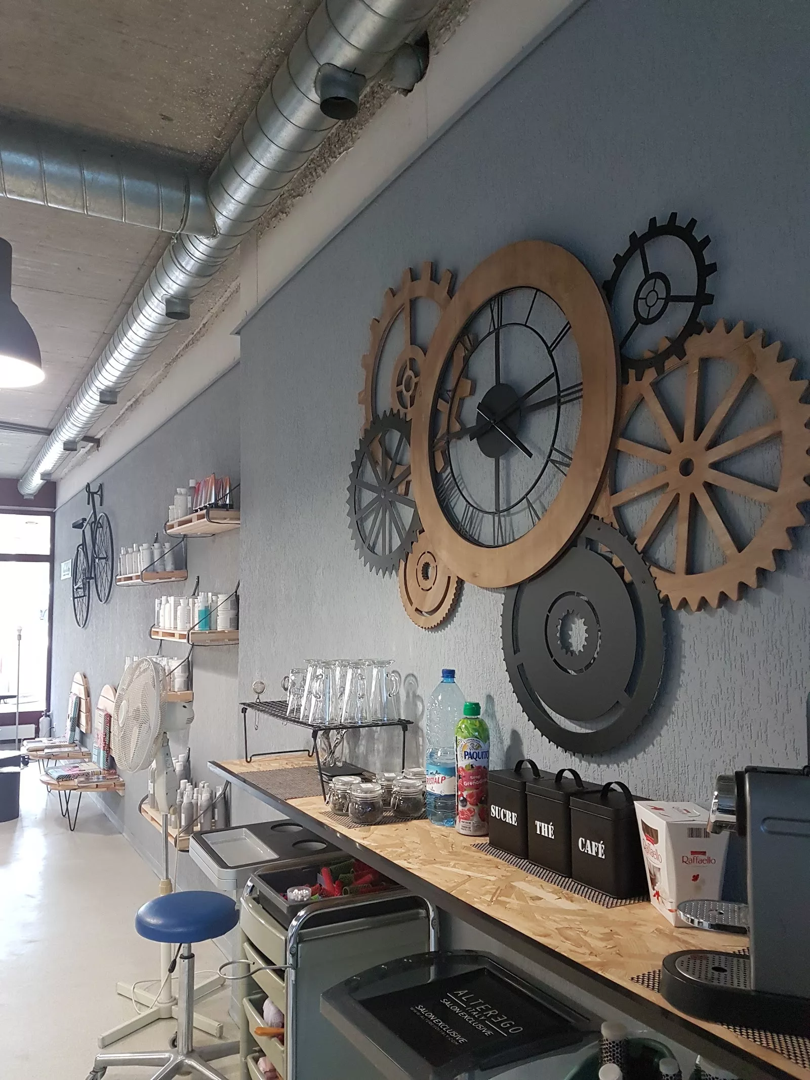 Le Hangar