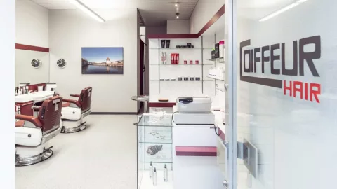 Coiffeur Hair