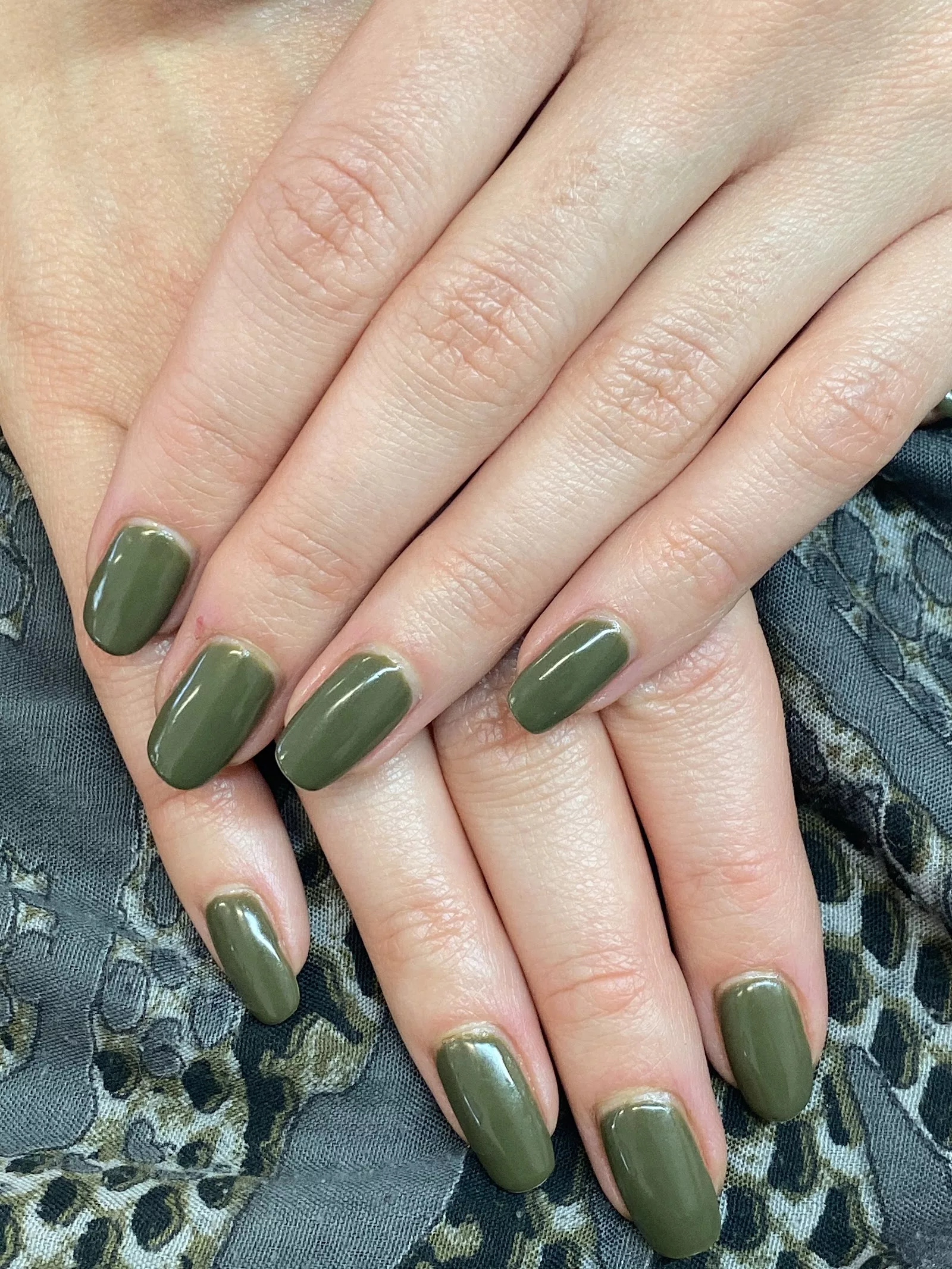Hairpoint and Nails Stettler