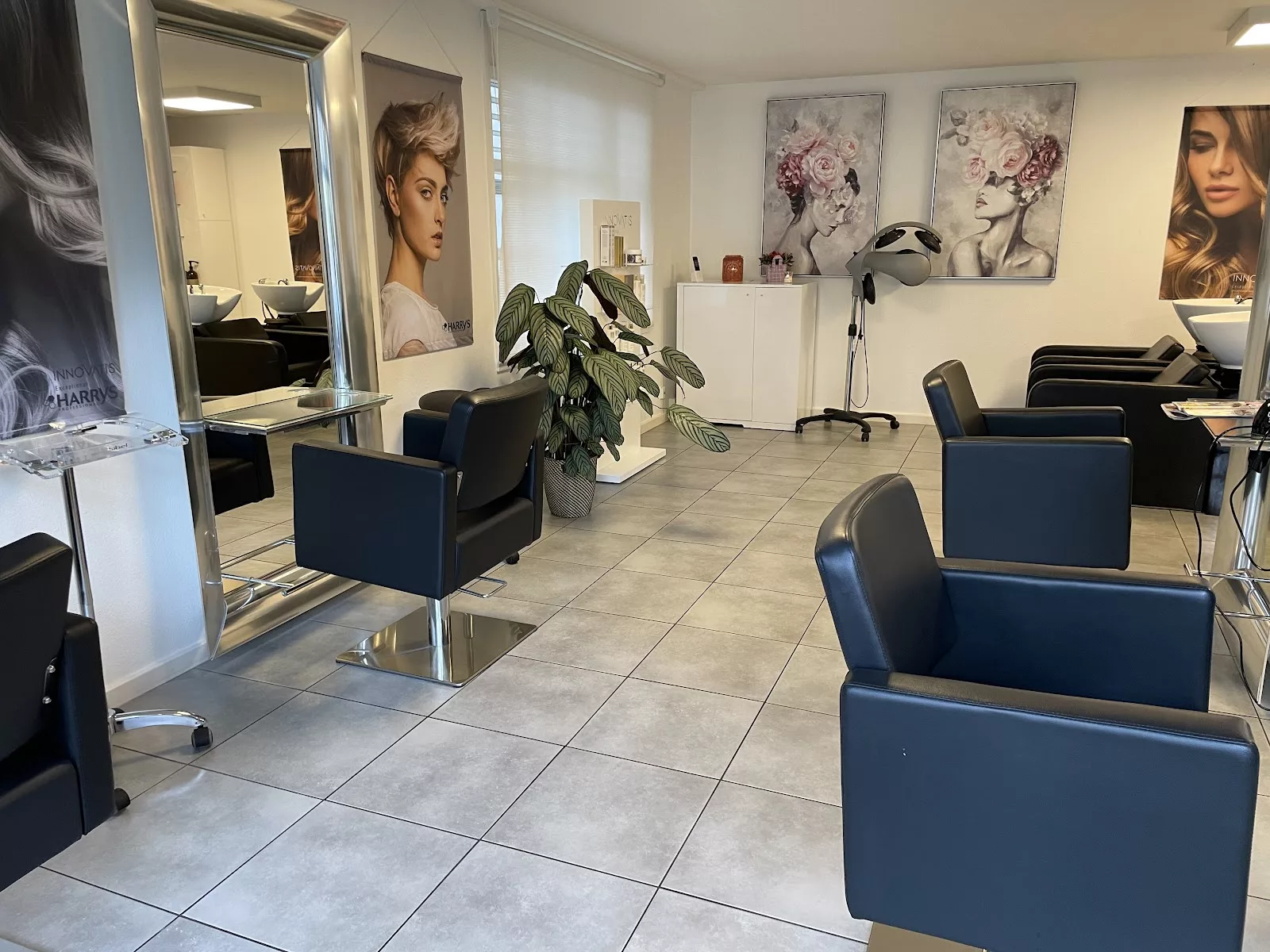 Coiffure De La Tour
