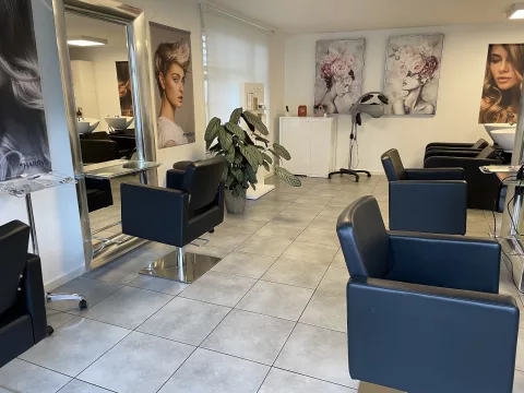 Coiffure De La Tour