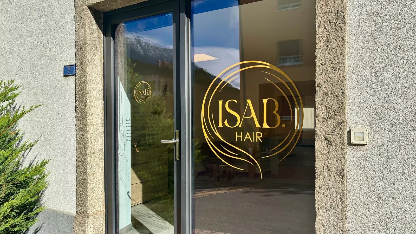Isab Hair