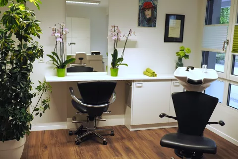 Hair & Nail Andri