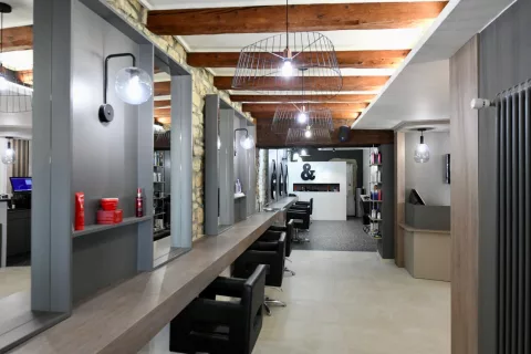 Atelier De Coiffure