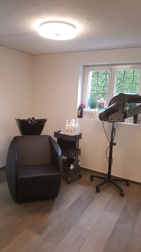 Coiffure Anja