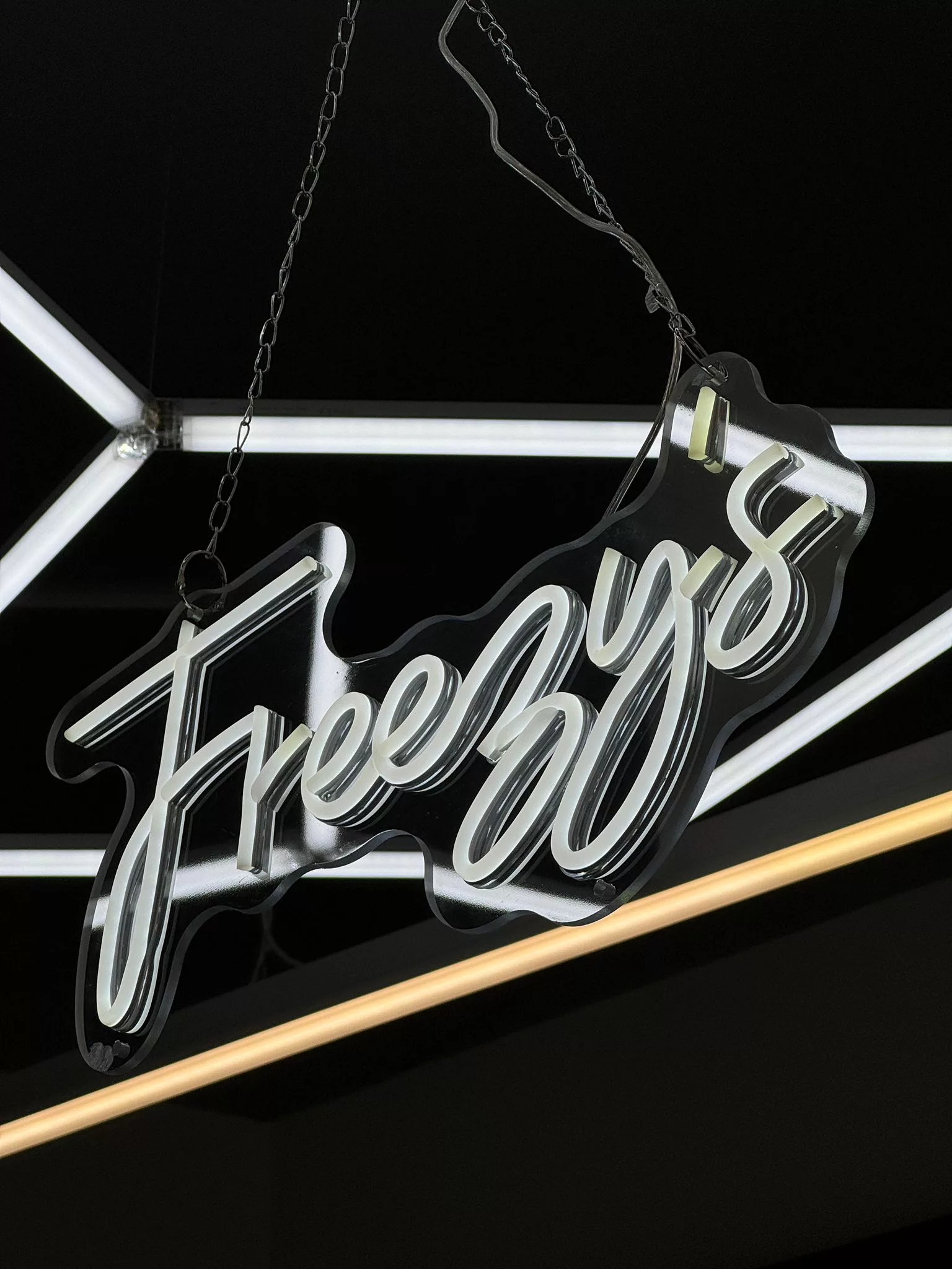 Freezy's Hairstyle and Barber