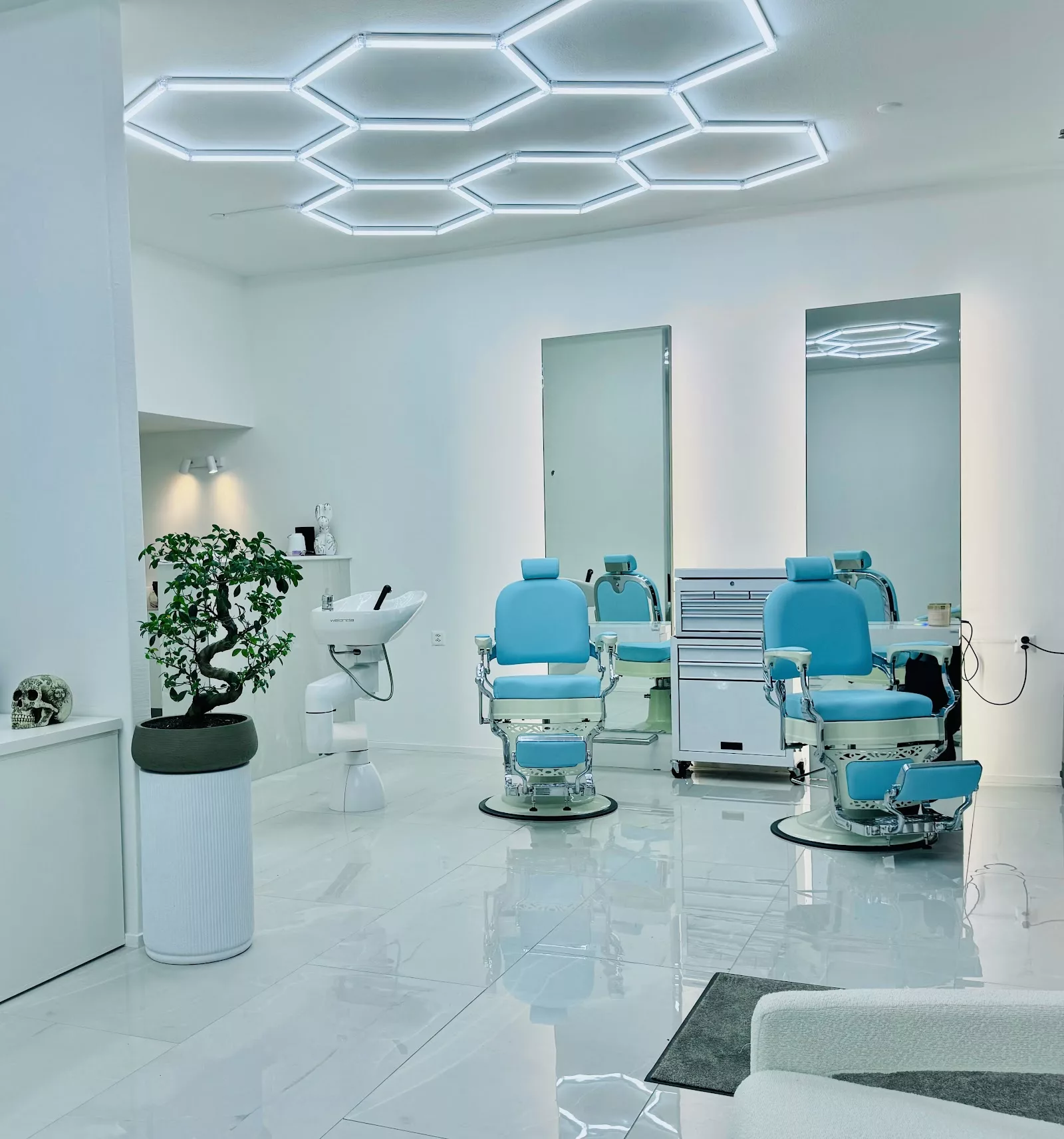 Novus Barber & Tattoo