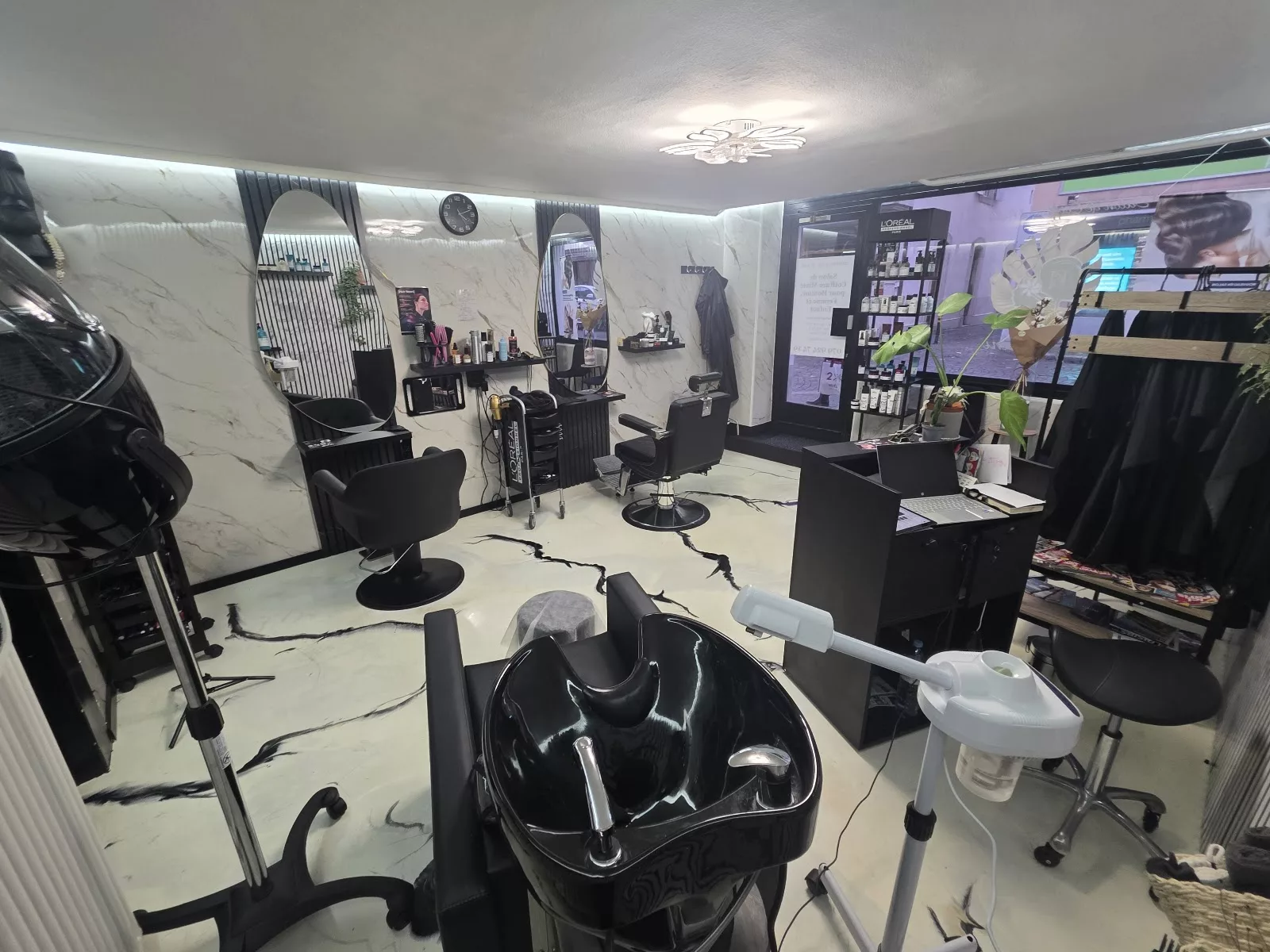 Salon de Coiffure Mixte By Hani