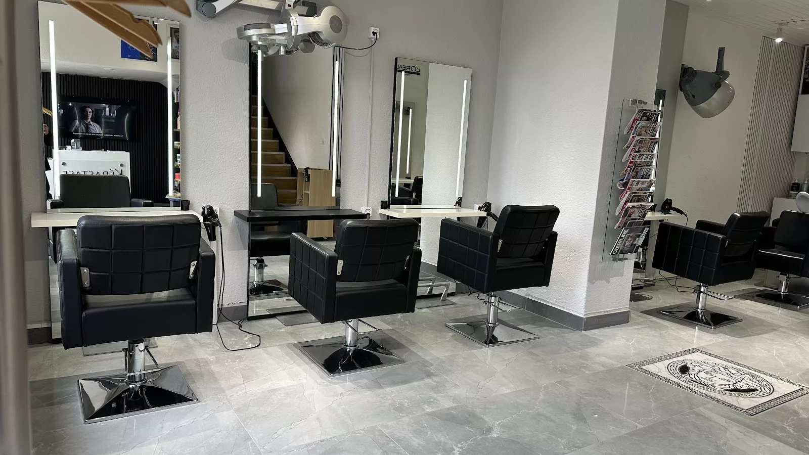 Changer D'hair / Bala Group Sarl