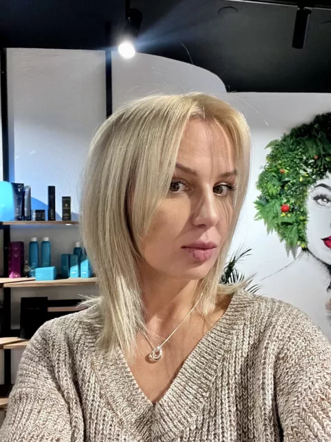 Hair Enjoy by Lidiia De Braco