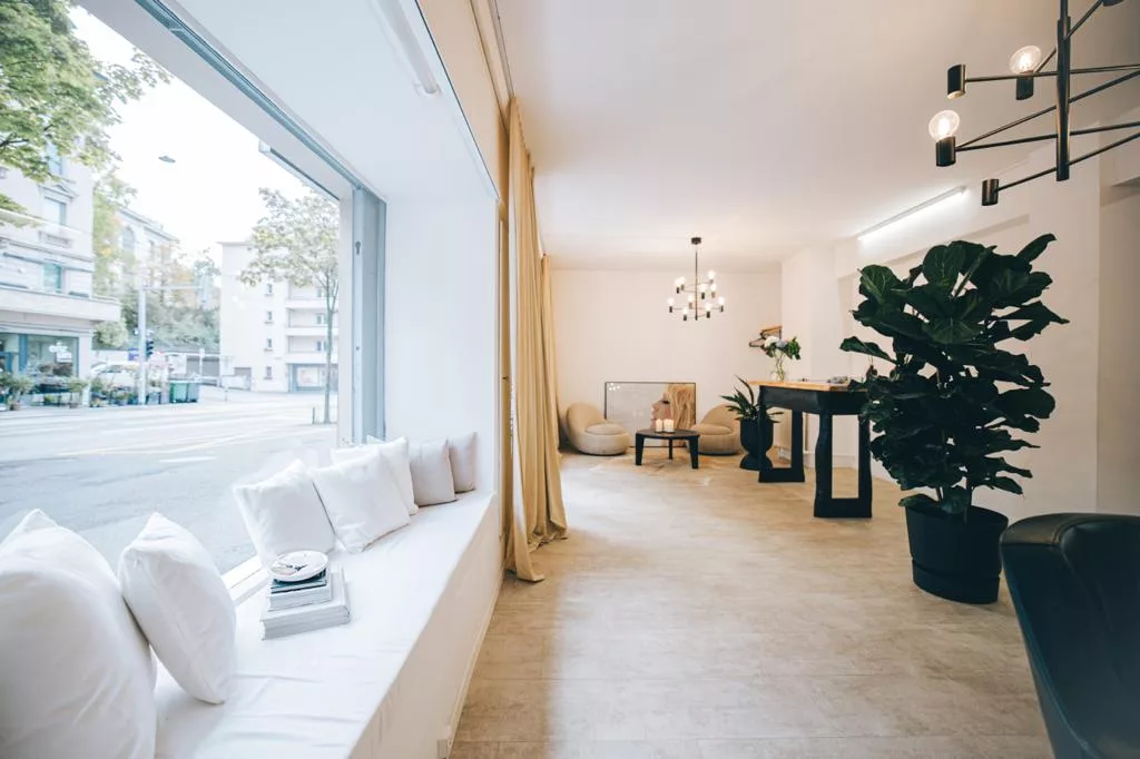 Blond Zürich Gmbh