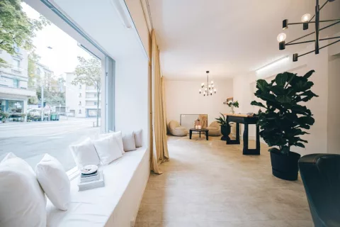 Blond Zürich Gmbh