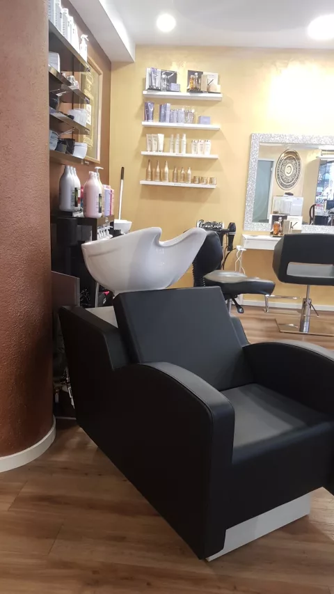 Cadoro Beauty Coiffeur