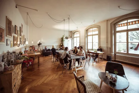 Hauptsitz GmbH