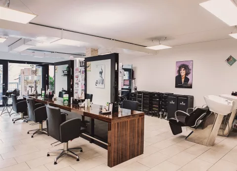 Adesso Hair Design