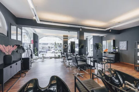 Manous Manolo Hair Salon