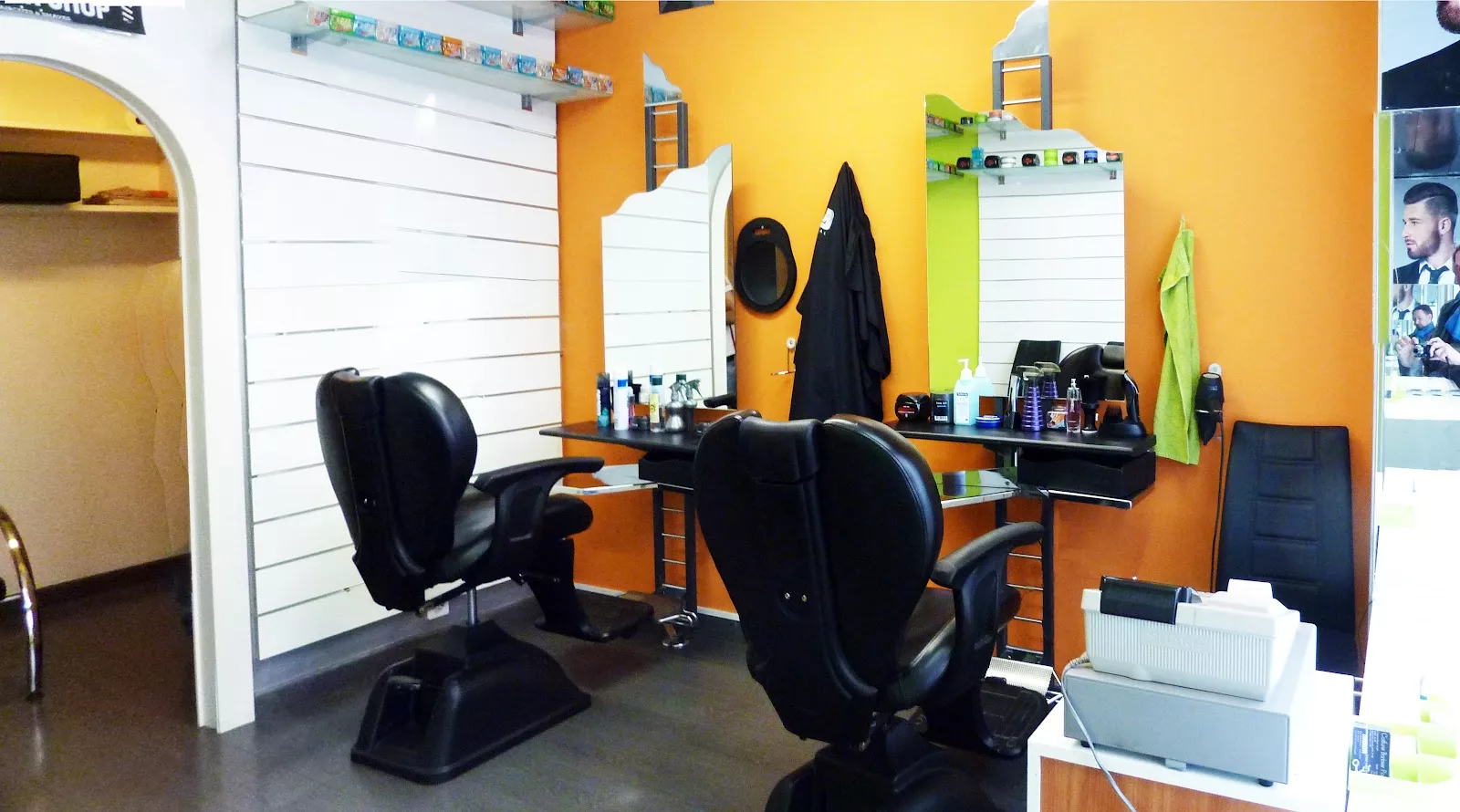 Coiffeur Barbier Populaire AL JOMAA