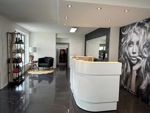 Wave Hairdesign Milena Bannas